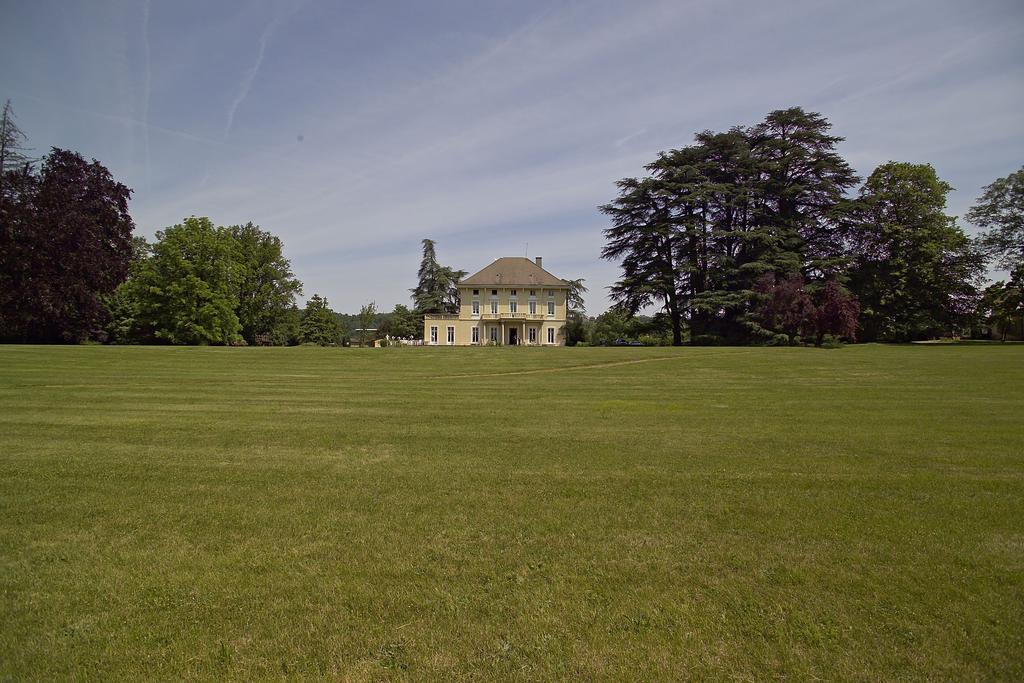 Domaine Des Sequoias - Les Collectionneurs Ruy-Montceau Exterior foto